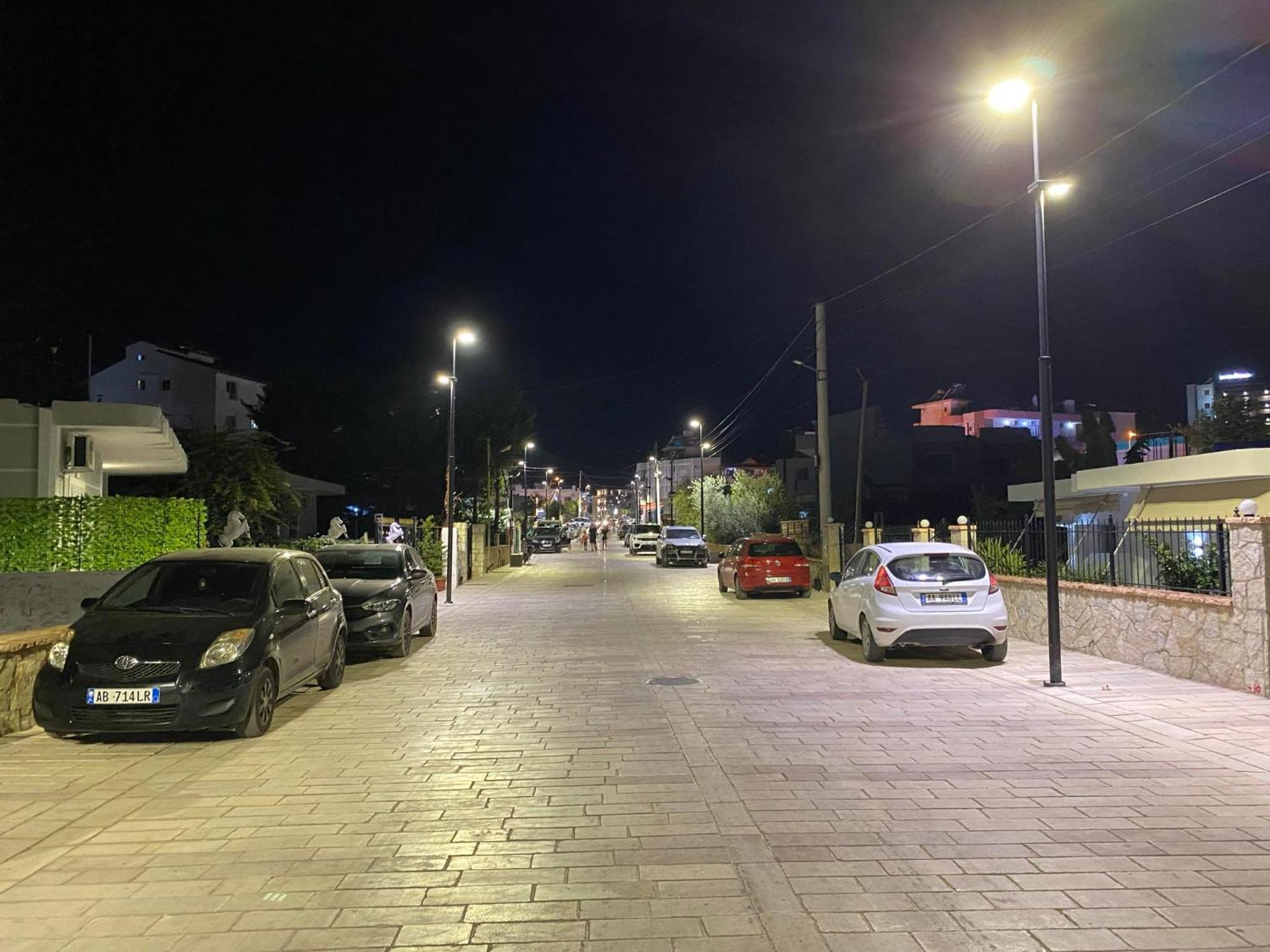Elton Tafa Guesthouse Ksamil Esterno foto